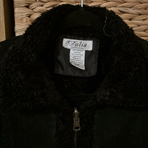 Authentic suede vest - Picture 8 of 8